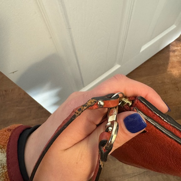 SOLD Coach Wallet, well loved 🍓 - Picture 3 of 6